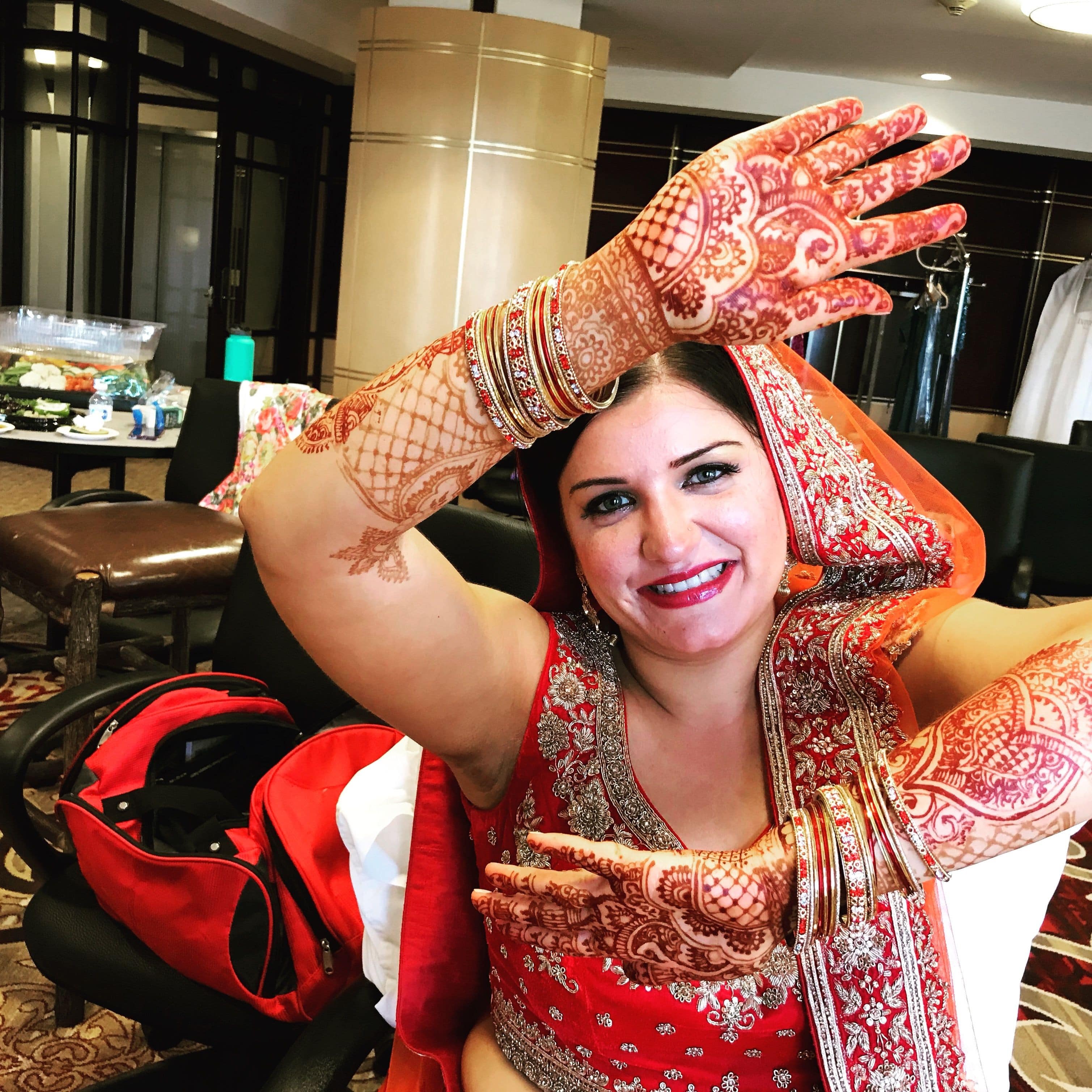 Top reviewd Indian Bridal Make-up Artist, Bridal hair stylist & Bridal Henna Artist  in Virginia / DC / MD ,(www.shruti-salon.com)